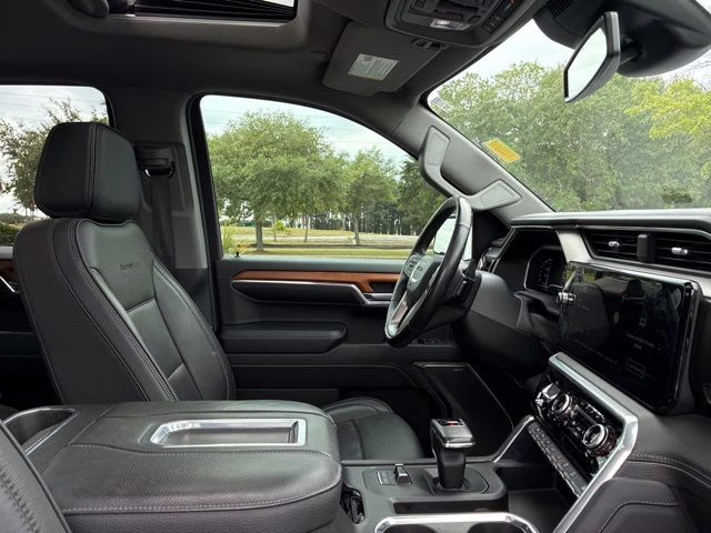 2022 Quicksilver Metallic GMC Sierra 1500 Denali 4X4 Truck