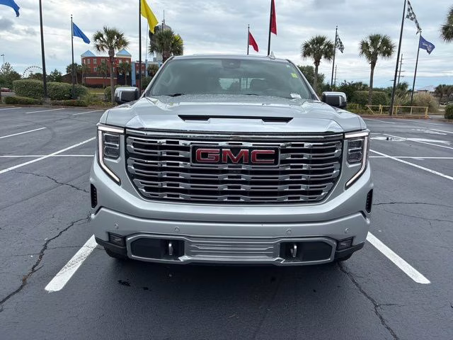 2022 Quicksilver Metallic GMC Sierra 1500 Denali 4X4 Truck