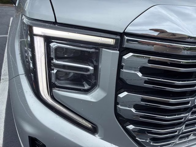 2022 Quicksilver Metallic GMC Sierra 1500 Denali 4X4 Truck