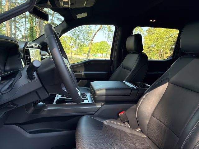 2026 Iconic Silver Metallic Ford F-150 Lariat 4X4 Truck