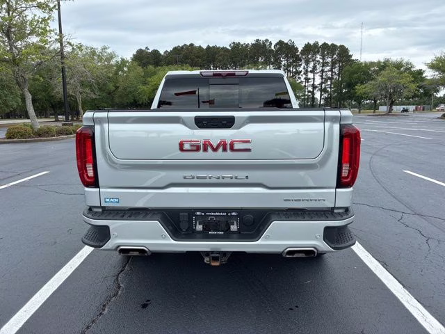 2022 Quicksilver Metallic GMC Sierra 1500 Denali 4X4 Truck