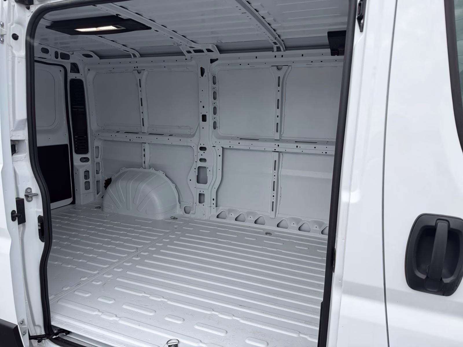 2025 Bright White Clearcoat Ram ProMaster 2500 Base FWD Van