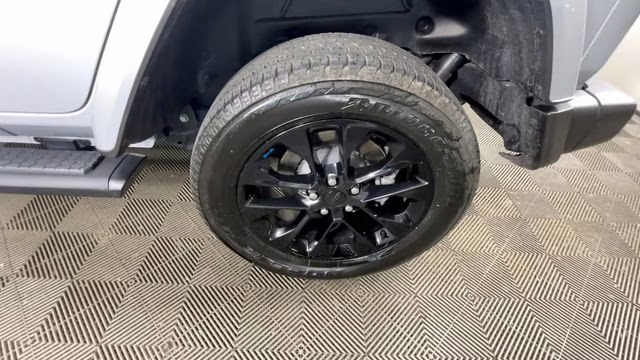 2023 Silver Zynith Clearcoat Jeep Wrangler Sahara 4xe 4X4 SUV