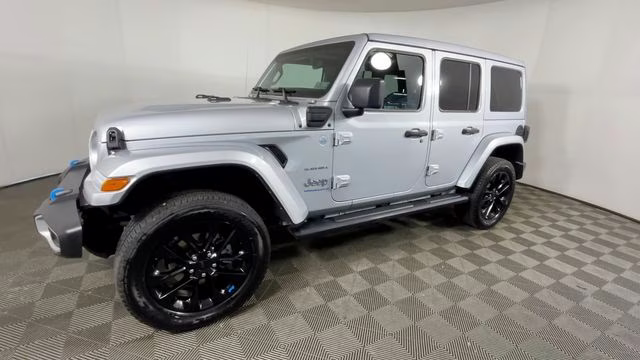 2023 Silver Zynith Clearcoat Jeep Wrangler Sahara 4xe 4X4 SUV