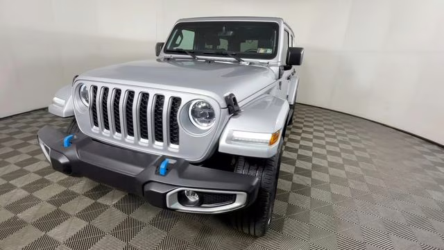 2023 Silver Zynith Clearcoat Jeep Wrangler Sahara 4xe 4X4 SUV