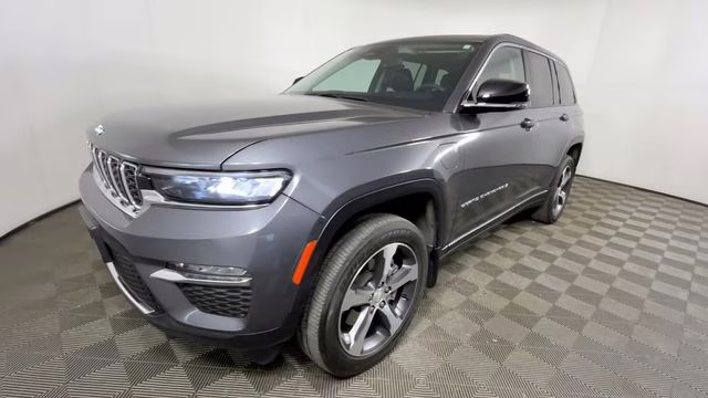 2023 Baltic Gray Metallic Clearcoat Jeep Grand Cherokee 4xe 4X4 SUV