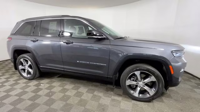 2023 Baltic Gray Metallic Clearcoat Jeep Grand Cherokee 4xe 4X4 SUV