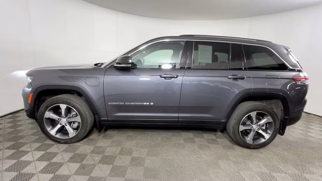 2023 Baltic Gray Metallic Clearcoat Jeep Grand Cherokee 4xe 4X4 SUV