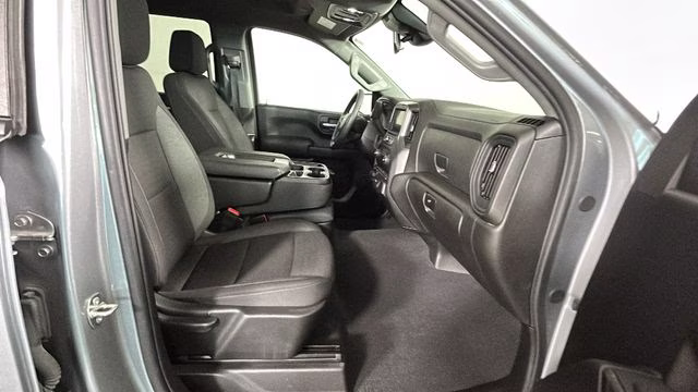 2024 Sterling Gray Metallic Chevrolet Silverado 1500 Custom 4X4 Truck