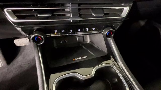 2024 Sterling Gray Metallic Chevrolet Traverse LT FWD SUV