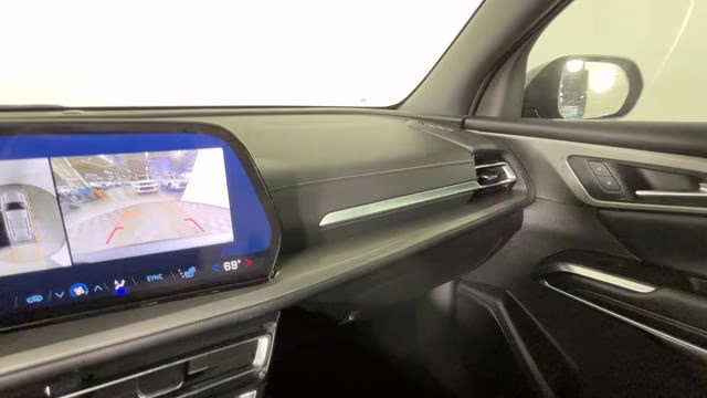 2024 Sterling Gray Metallic Chevrolet Traverse LT FWD SUV