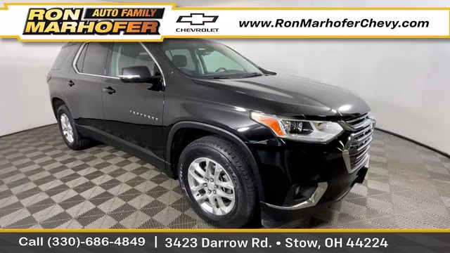 2020 Mosaic Black Metallic Chevrolet Traverse LT AWD SUV