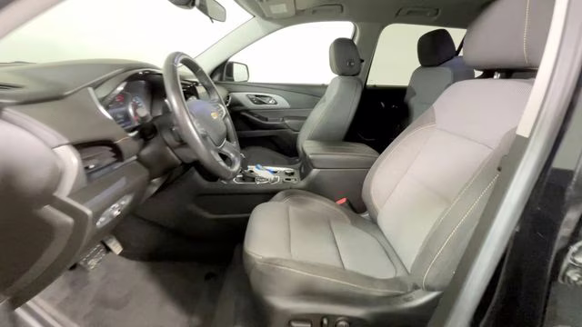 2020 Mosaic Black Metallic Chevrolet Traverse LT AWD SUV