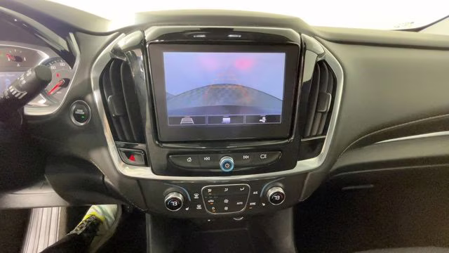 2020 Mosaic Black Metallic Chevrolet Traverse LT AWD SUV