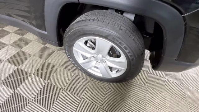 2022 Diamond Black Crystal Pearlcoat Jeep Compass Latitude 4X4 SUV