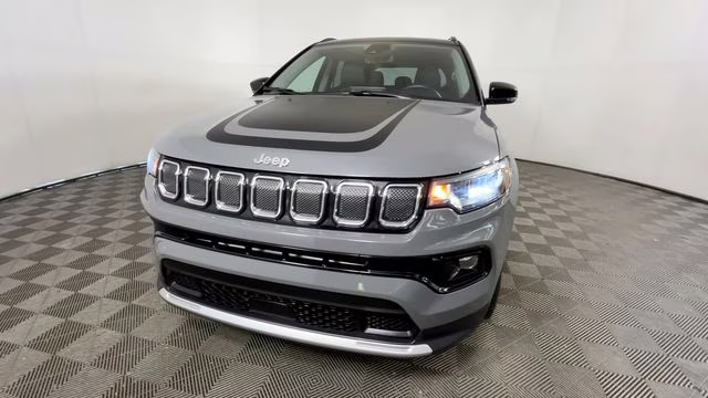 2022 Sting-Gray Clearcoat Jeep Compass Limited 4X4 SUV