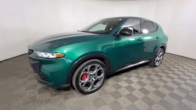 2024 Verde Fangio Tri-Coat Alfa Romeo Tonale Veloce AWD SUV