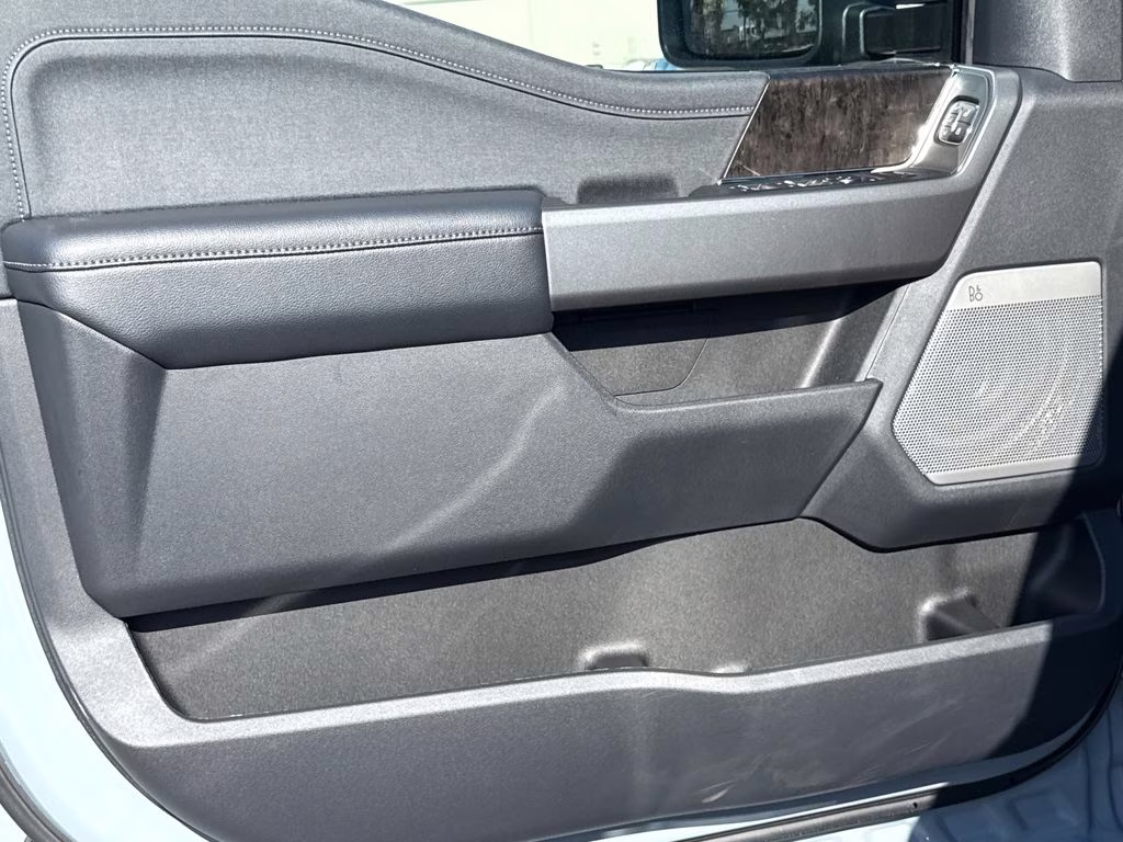 2026 Glacier Gray Metallic Tri-Coat Ford Super Duty F-250 SRW Lariat 4X4 Truck