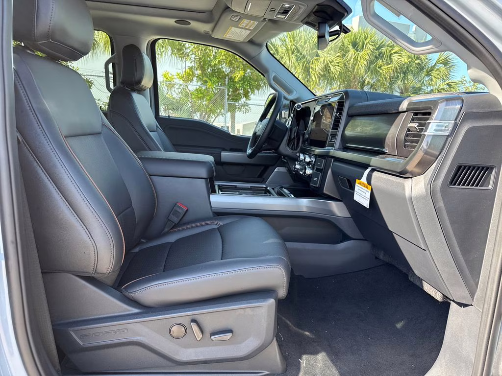 2026 Glacier Gray Metallic Tri-Coat Ford Super Duty F-250 SRW Lariat 4X4 Truck