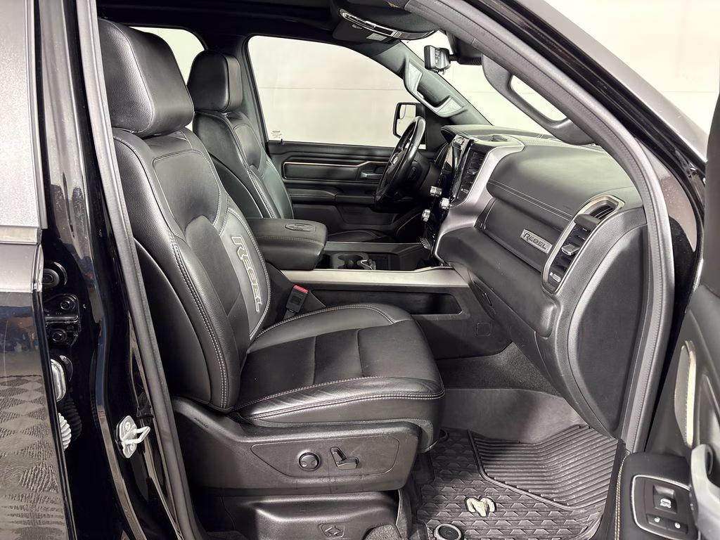 2023 Diamond Black Crystal Pearlcoat Ram 1500 Rebel 4X4 Truck