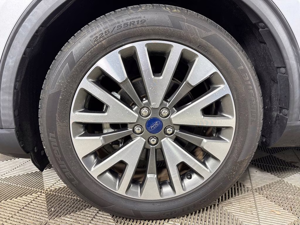 2020 Ingot Silver Ford Escape Hybrid Titanium FWD SUV