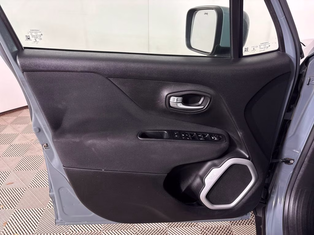 2018 Anvil Jeep Renegade Latitude FWD SUV