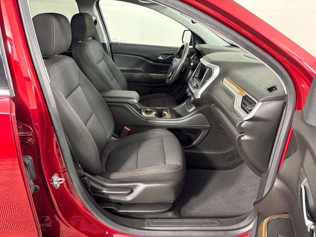 2023 Volcanic Red Tintcoat GMC Acadia SLE FWD SUV