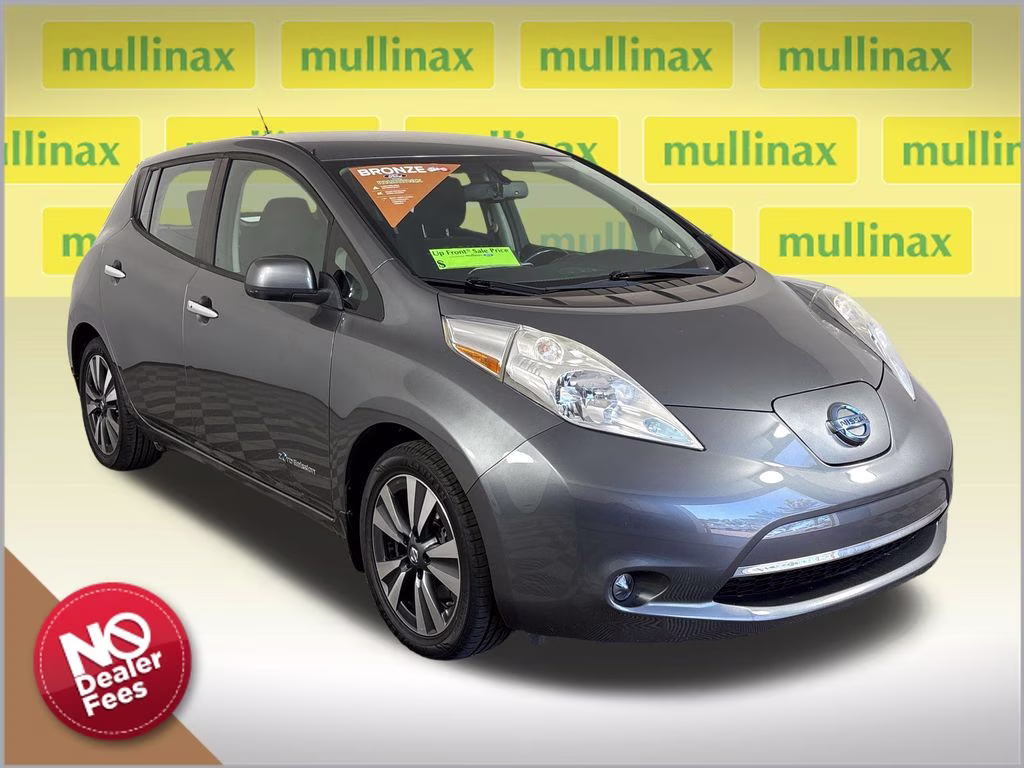 2016 Gun Metallic Nissan LEAF SV FWD Hatchback