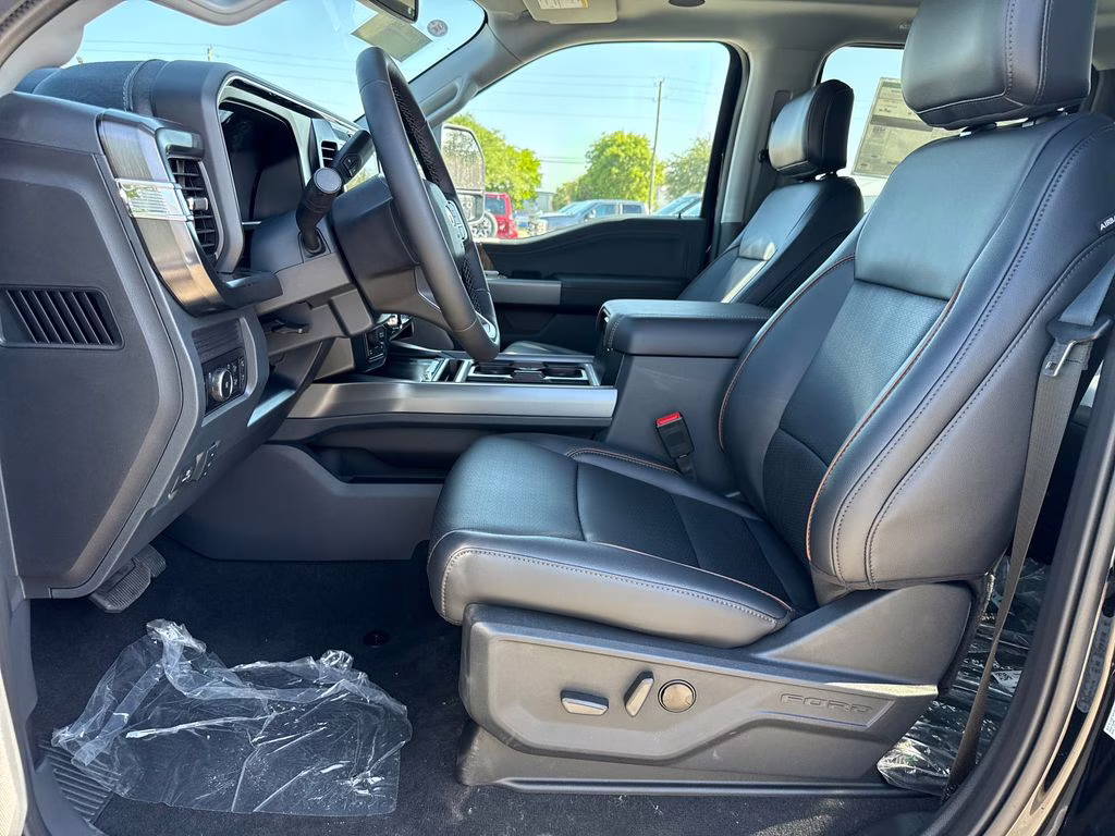 2026 Agate Black Metallic Ford Super Duty F-250 SRW Lariat 4X4 Truck