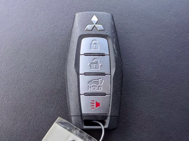 2024 Cosmic Blue Metallic Mitsubishi Outlander SE FWD SUV