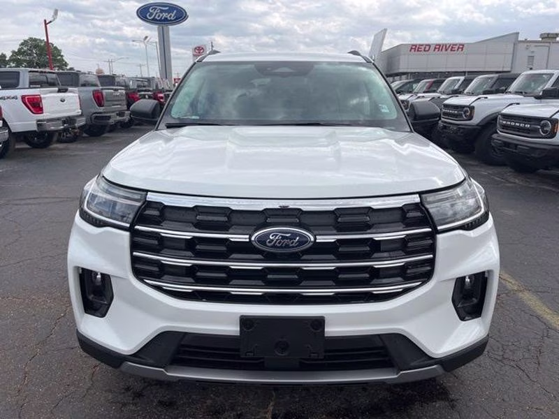 2026 Star White Metallic Tri-Coat Ford Explorer Active w/200A Pkg RWD SUV