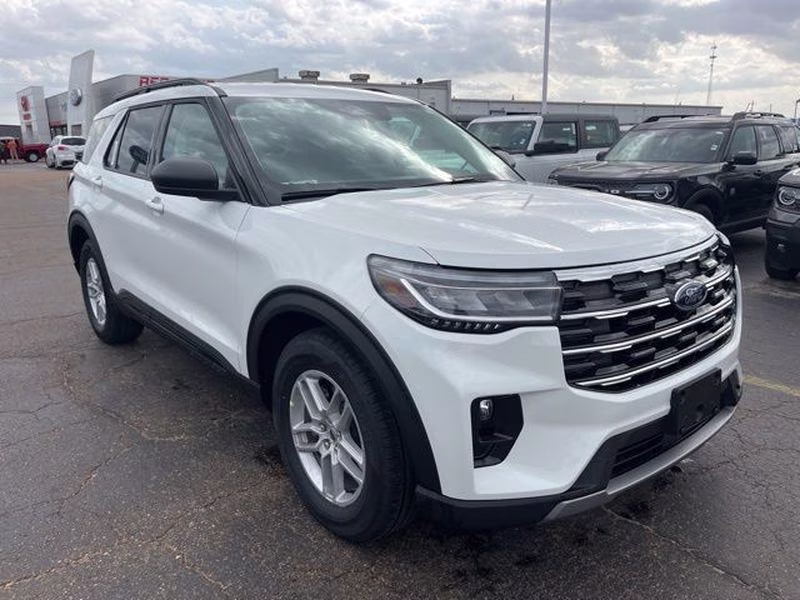 2026 Star White Metallic Tri-Coat Ford Explorer Active w/200A Pkg RWD SUV