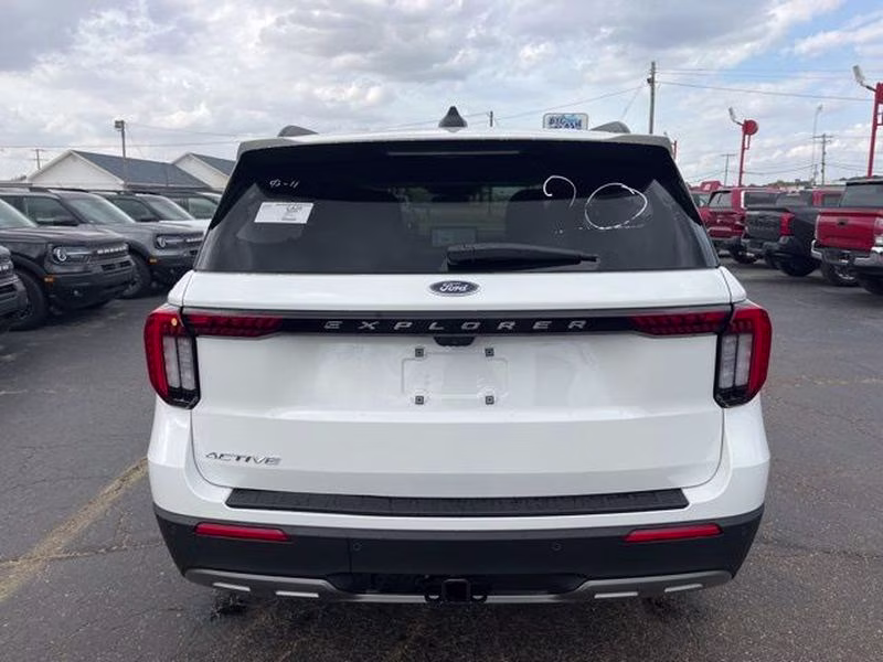 2026 Star White Metallic Tri-Coat Ford Explorer Active w/200A Pkg RWD SUV