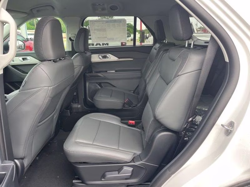 2026 Star White Metallic Tri-Coat Ford Explorer Active w/200A Pkg RWD SUV