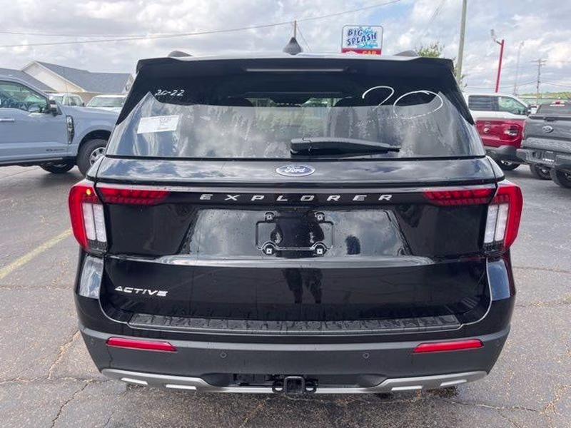 2026 Agate Black Metallic Ford Explorer Active w/200A Pkg RWD SUV