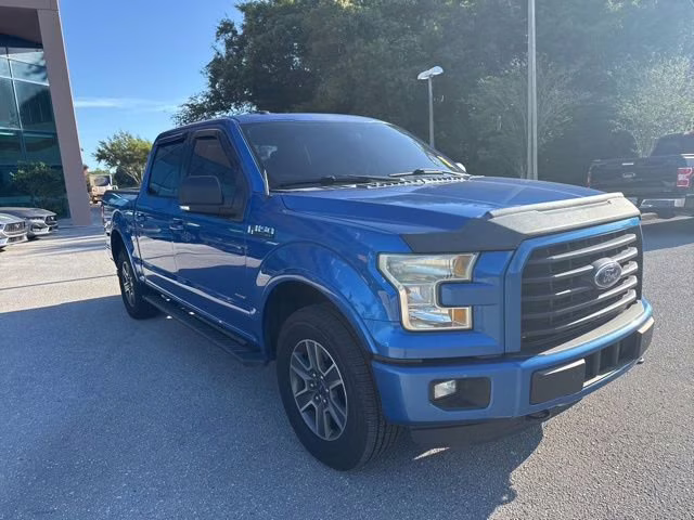 2016 Blue Flame Metallic Ford F-150 XLT Crew Cab Pickup 4X4 Truck