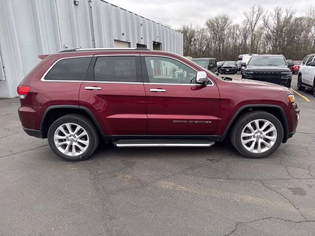 2017 Velvet Red Pearlcoat Jeep Grand Cherokee Limited 4X4 SUV