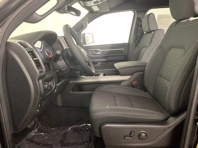 2026 Diamond Black Crystal Pearlcoat Ram 1500 Big Horn 4X4 Truck