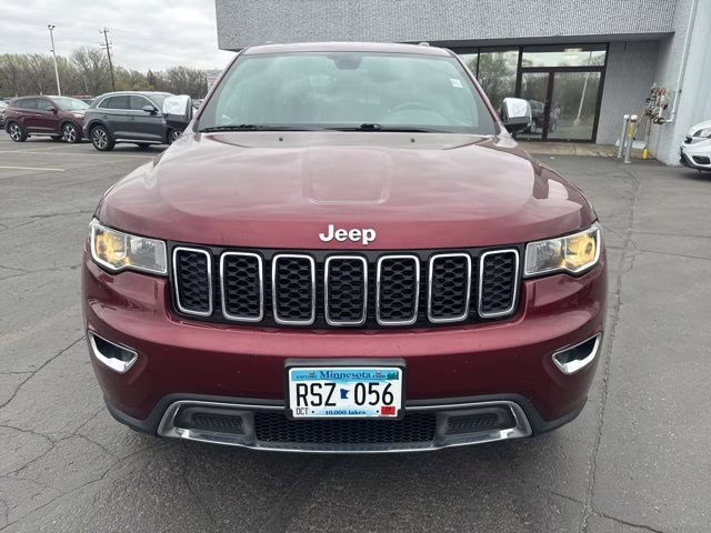 2017 Velvet Red Pearlcoat Jeep Grand Cherokee Limited 4X4 SUV