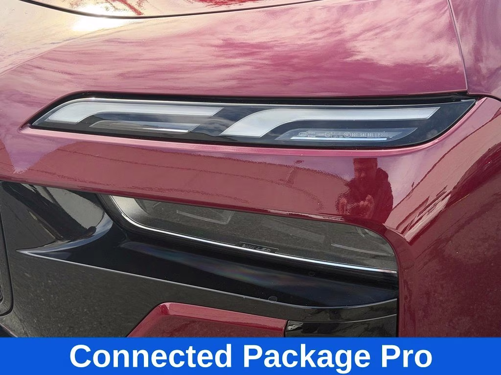 2023 Aventurin Red Metallic BMW 7 Series 740i RWD Sedan