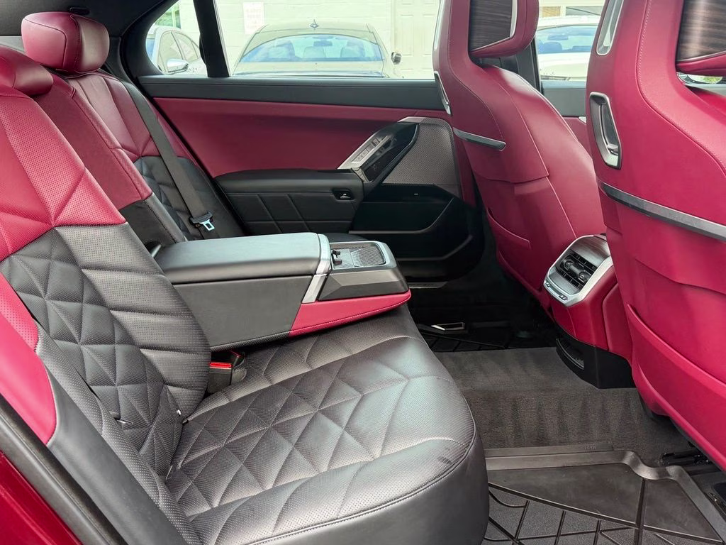 2023 Aventurin Red Metallic BMW 7 Series 740i RWD Sedan