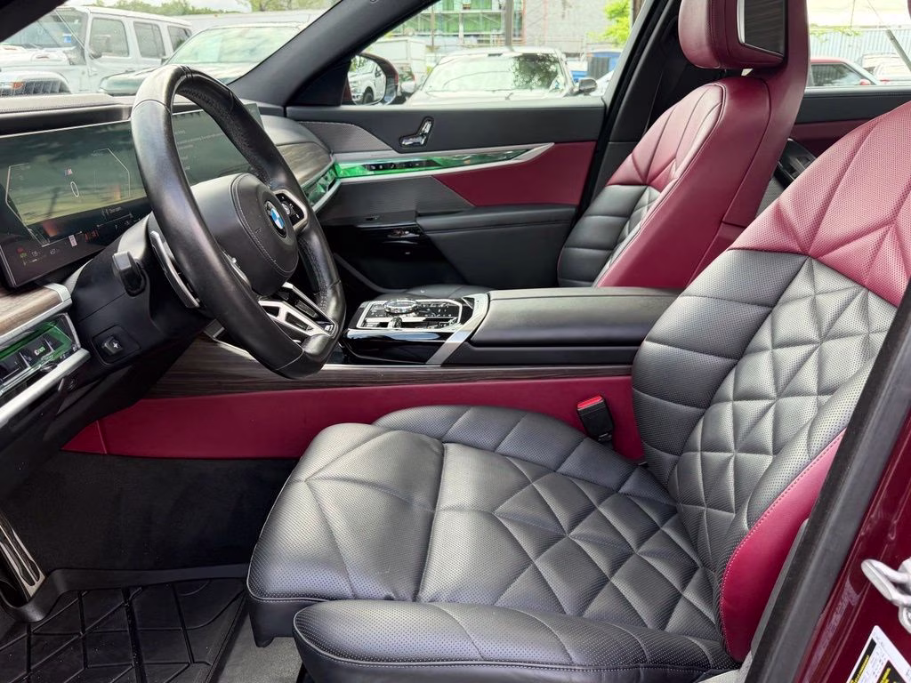 2023 Aventurin Red Metallic BMW 7 Series 740i RWD Sedan