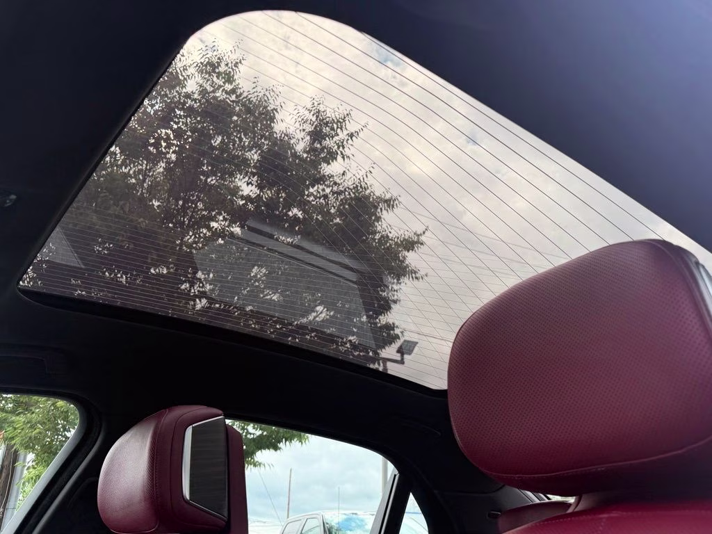 2023 Aventurin Red Metallic BMW 7 Series 740i RWD Sedan