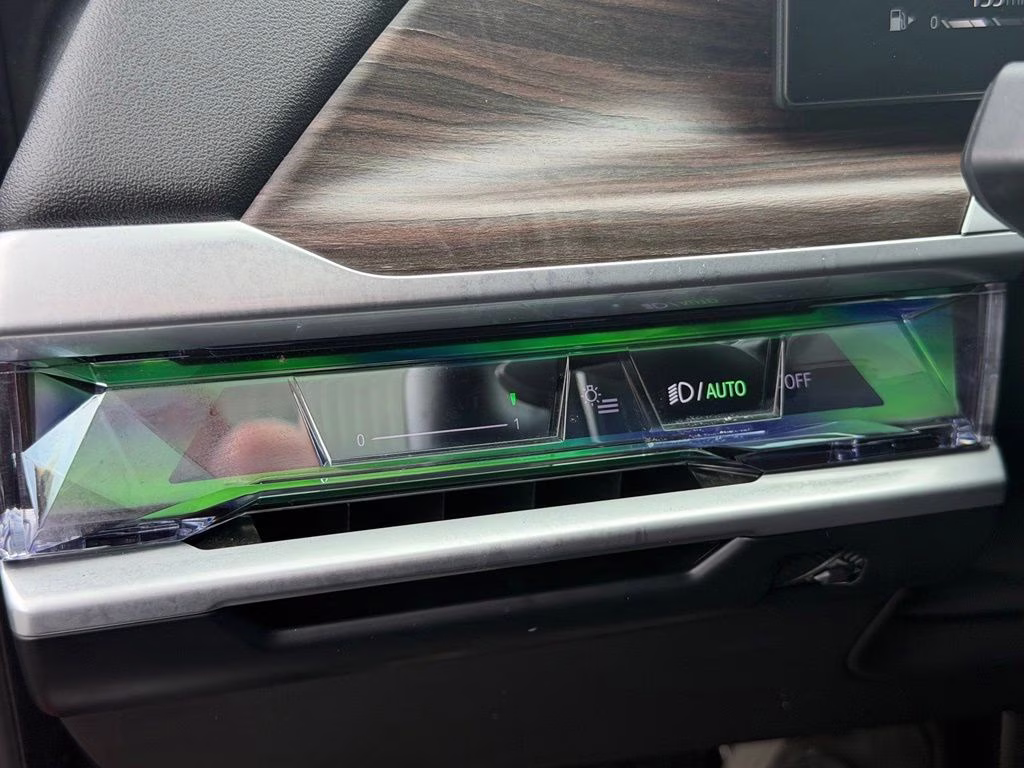 2023 Aventurin Red Metallic BMW 7 Series 740i RWD Sedan