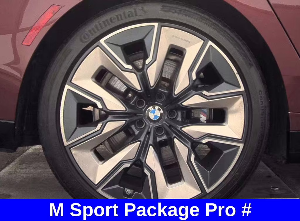 2023 Aventurin Red Metallic BMW 7 Series 740i RWD Sedan