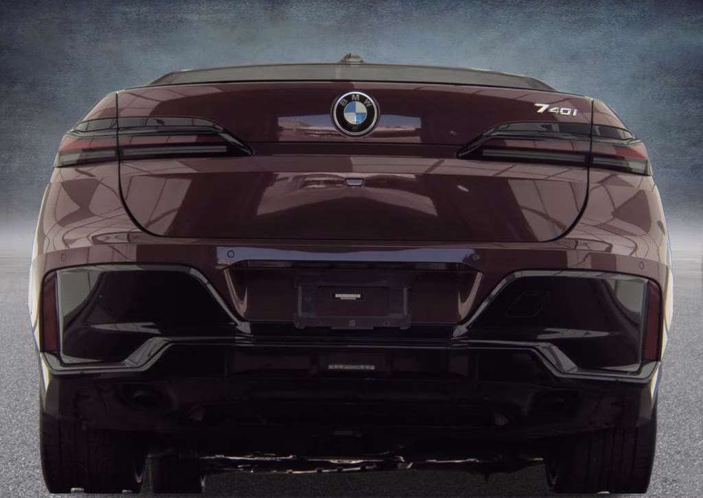 2023 Red Metallic BMW 7 Series 740i RWD Sedan