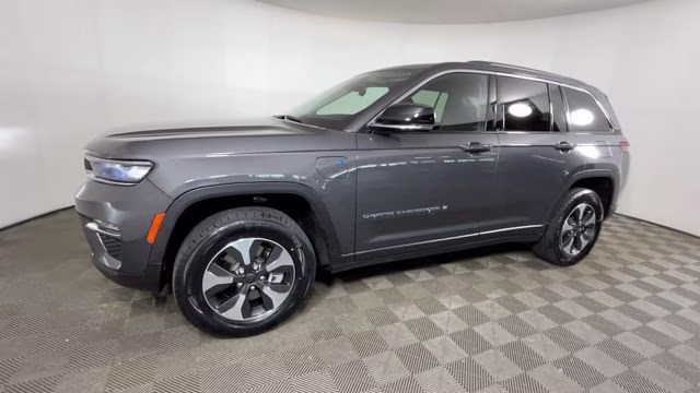 2022 Baltic Gray Metallic Clearcoat Jeep Grand Cherokee 4xe 4X4 SUV