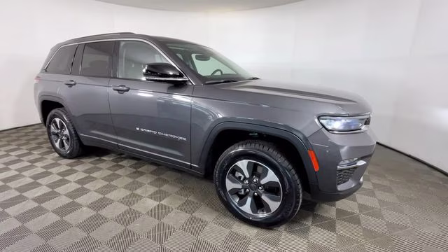 2022 Baltic Gray Metallic Clearcoat Jeep Grand Cherokee 4xe 4X4 SUV