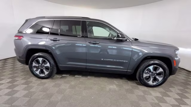 2022 Baltic Gray Metallic Clearcoat Jeep Grand Cherokee 4xe 4X4 SUV