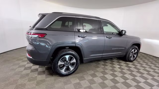 2022 Baltic Gray Metallic Clearcoat Jeep Grand Cherokee 4xe 4X4 SUV